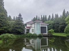 -上海怡沁园度假酒店