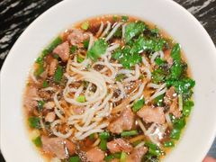 -东大桥小国抻面烧烤(长通路店)