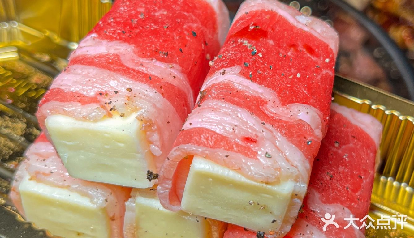 鞍山居民楼下的氛围感烤肉小店！好多新鲜玩意儿