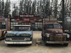 -席娜卡琳火车铁道夜市