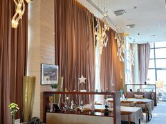 -青岛中心假日酒店·蓝天行政酒廊