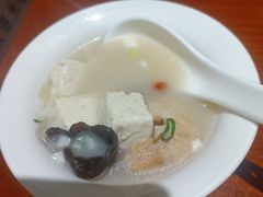 -郑庄脂渣海鲜楼(九水路店)