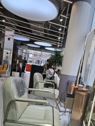 -PE SALON 