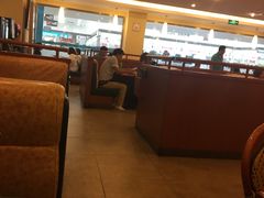 卡座-萨莉亚意式餐厅(西青道欧亚达店)