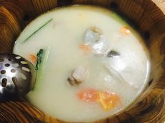 -鱼遇木桶斑鱼火锅(塔湾店)