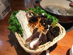 -黑鸡小馆(金源店)