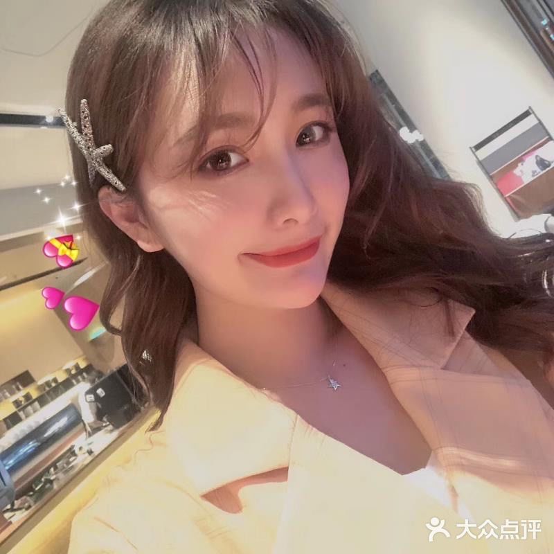 为什么玻尿酸既能垫鼻子又能保湿？