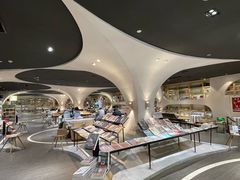 -钟书阁(珍园店)