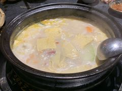 -大匠工房古船木艺术餐厅·猪肚鸡专门店(长白仙岛店)