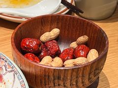 -纳鲁孜·新疆特色餐厅(上海悦荟广场店)