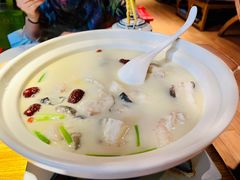 -老阿爸鲜鱼土菜(昆山花桥店)