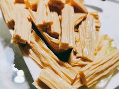 -茸梅路右拐龙虾-农家菜(松江店)