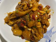 -楚山晓·湖北菜(武汉光谷K11店)