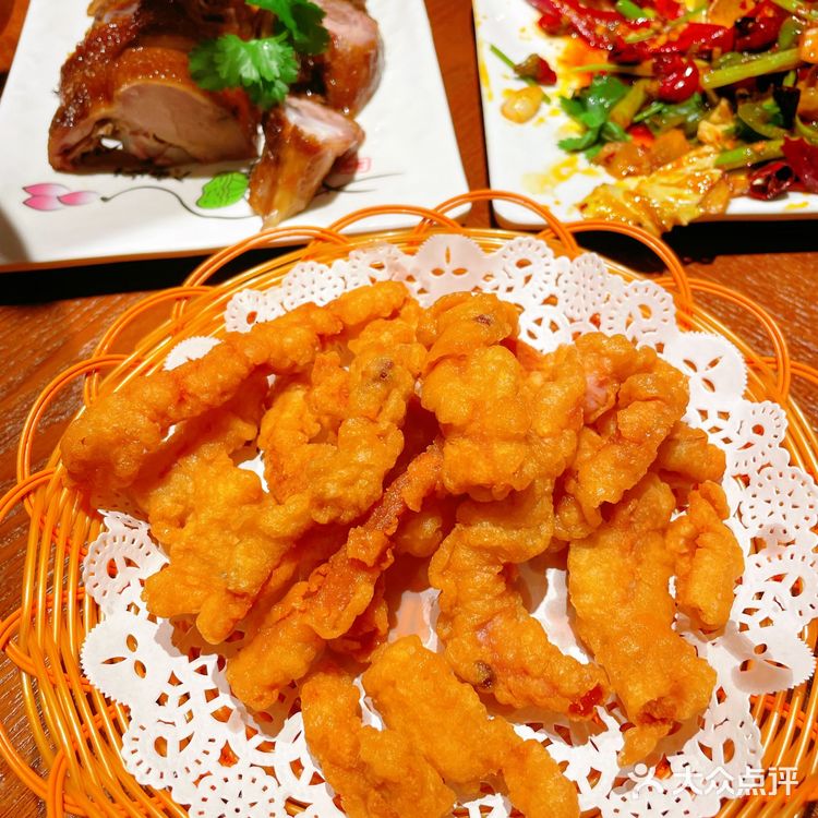 车公庙又多了家川菜小馆冯四孃跷脚牛肉