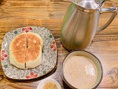 黄油烤酸奶饼-格日勒阿妈蒙古厨房(大召店)