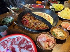 -萍姐火锅·公路夜市(武汉首店)