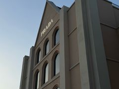 -王府井奥莱棋盘山小镇