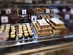 双层榛子巧克力-VENCHI 闻绮(北京国贸商城店)