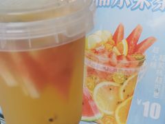 一桶水果茶-甜啦啦鲜果茶(蒙城玖隆国际店)