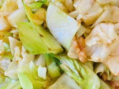 猪油渣炒包菜-港澳烧卤馆