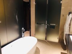 -广州天河希尔顿酒店