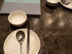 -港丽餐厅(正大店)