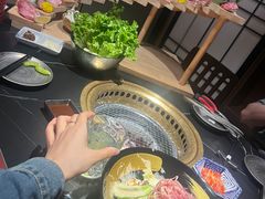 -山川小町·极番烧肉(新地假日广场店)