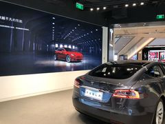 -TESLA 特斯拉(上海太古汇体验店)