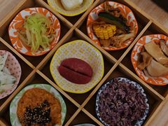 -轻蔬不用等·素食(江苏路店)
