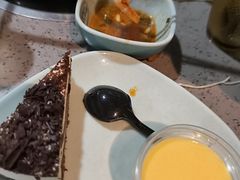 -金滏山·烤肉海鲜火锅自助(襄阳万达店)