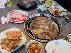 -金滏山·烤肉海鲜火锅自助(襄阳万达店)