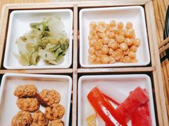 -九锅一堂酸菜鱼(新南凯德直营店)