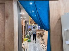 -凤凰路何眼镜香辣蟹(花果园店)