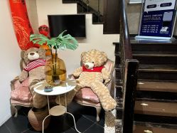 -威思丽高温瑜伽会馆