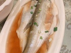 -鸿一饭店(隐秀路店)