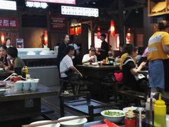 -红九格老火锅(三峡广场店)