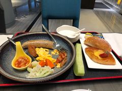 -上海滴水湖皇冠假日酒店