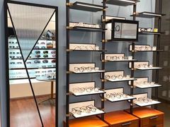 -LensCrafters亮视点·OAKLEY精选(静安嘉里中心店)
