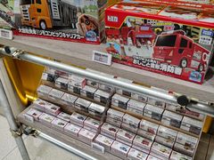 -泡泡玛特POPMART(蓝色港湾店)