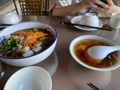 -湖泉水云间餐厅·弥勒地道菜(B座店)