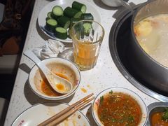 -三人行骨头王火锅(长寿店)