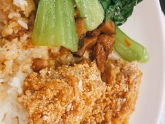 酥嫩鸡腿排卤肉饭-永和大王(浦东南路店)