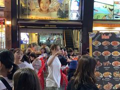 -BHC炸鸡(明洞总店)