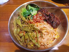 老妈拌饭-聚合鑫东北熏酱熟食麻辣面(长阳店)