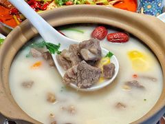 -清真·卡德尔大叔新疆主题餐厅(龙汇路店)