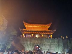 -巴陵广场