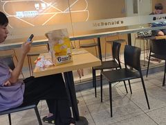 -麦当劳(中二横路店)
