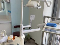 -极光口腔·矫正种植修复(锦江店)