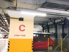 -环球港-停车场