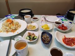 -益百岁牛尾汤(香山路店)